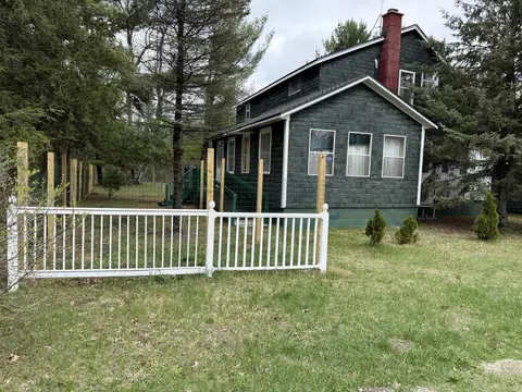 1902 W Ogilvie Ave, Baldwin, MI 49304