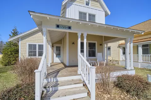17204 5th St, Arcadia, MI 49613
