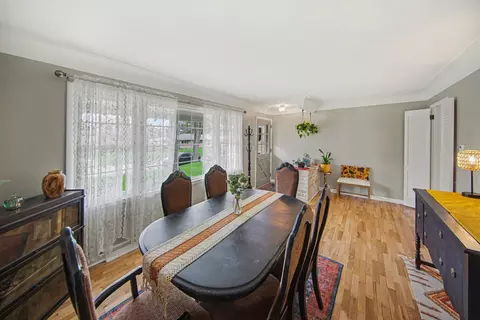 Dining - 411 Park Rd, Jackson, MI 49203 photo 1 of 3