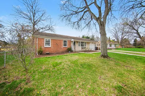 Exterior - 411 Park Rd, Jackson, MI 49203 photo 3 of 7