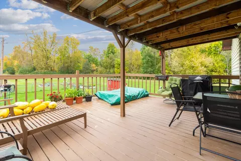 Exterior - 4154 W Carpenter Rd, Flint, MI 48504 photo 9 of 13