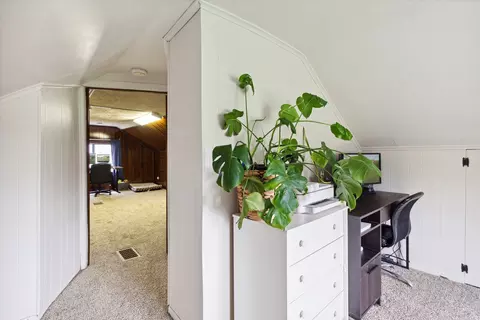 Entry Way - 4154 W Carpenter Rd, Flint, MI 48504 photo 2 of 2