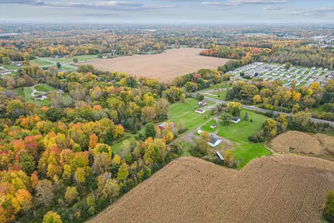 View/Area - 4154 W Carpenter Rd, Flint, MI 48504 photo 12 of 15