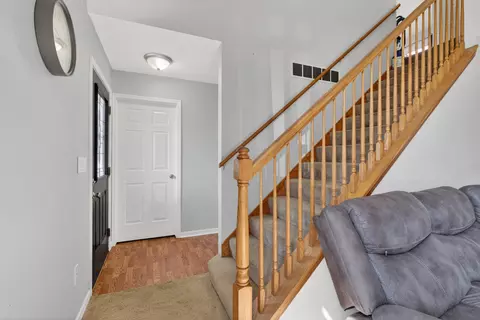 Entry Way - 5135 S Granite St, Jackson, MI 49201 photo 1 of 1