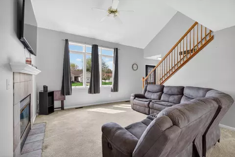 Living - 5135 S Granite St, Jackson, MI 49201 photo 1 of 5