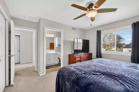 Bedroom - 5135 S Granite St, Jackson, MI 49201 photo 3 of 6