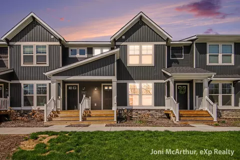 6652 S South Square Ln NE #49, Rockford, MI 49341