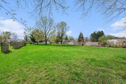 E Tremblay Drive, Vicksburg, MI 49097