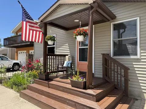 Exterior - 4022 Donnely Rd, Jackson, MI 49201 photo 2 of 10
