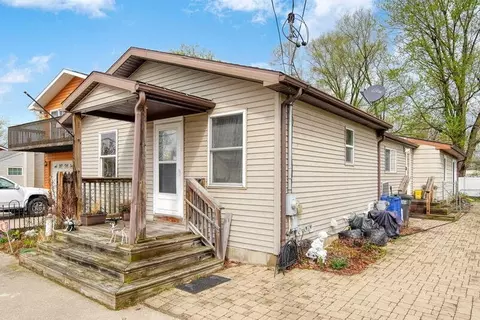 4022 Donnely Rd, Jackson, MI 49201
