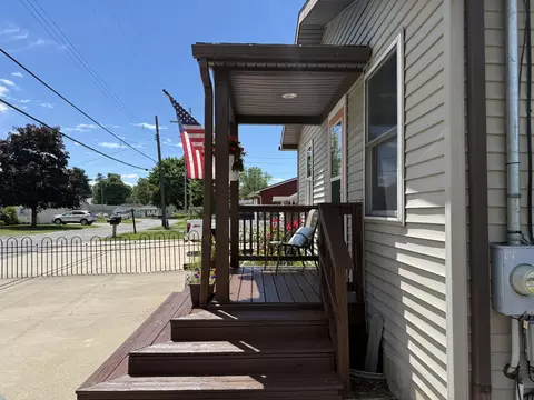 Exterior - 4022 Donnely Rd, Jackson, MI 49201 photo 3 of 10