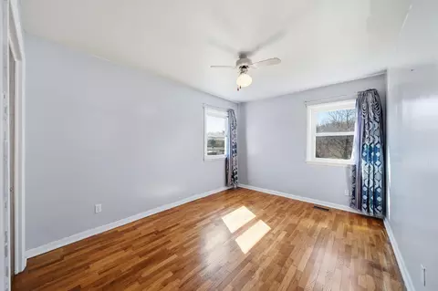 Bedroom - 1190 Ferndale Rd, Jackson, MI 49201 photo 5 of 6
