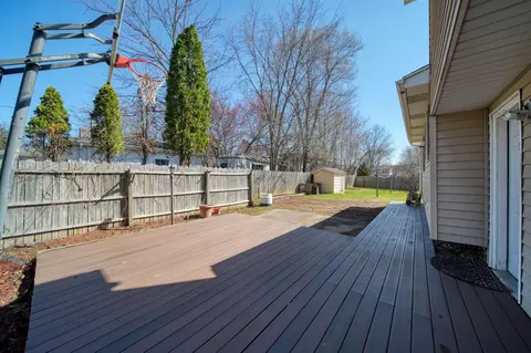 Exterior - 1190 Ferndale Rd, Jackson, MI 49201 photo 6 of 12
