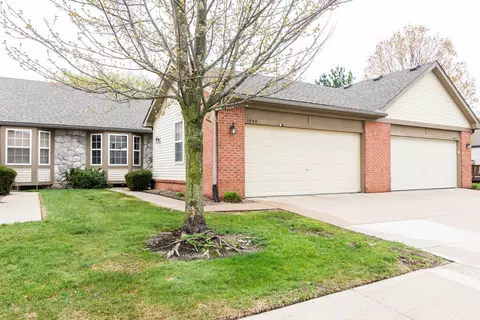 1854 N Kenwyck Dr, Ypsilanti, MI 48198
