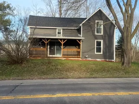 11846 S Mason Dr, Grant, MI 49327