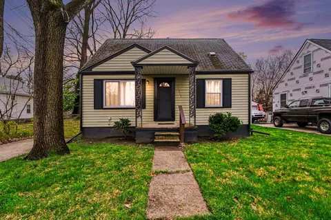26645 Pembroke Ave, Redford, MI 48240