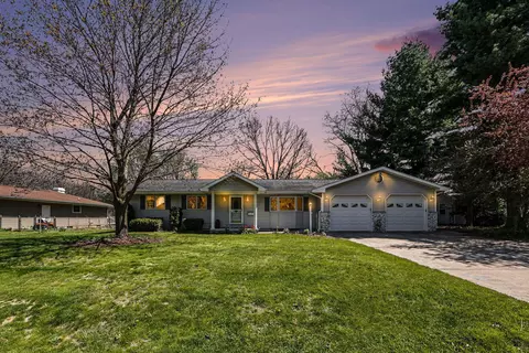 4133 Kenzie Blvd, Jackson, MI 49201