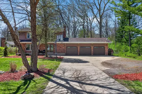 4746 Birch Haven Rd, Jackson, MI 49201