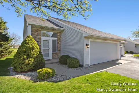 1191 Fairfield Dr #1, Hudsonville, MI 49426