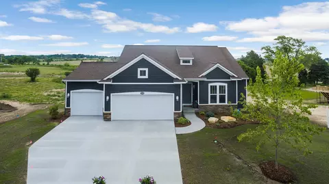 8629 Mcgovern SW, Byron Center, MI 49315