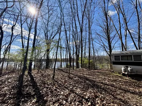 59136 Dove Ln, Three Rivers, MI 49093