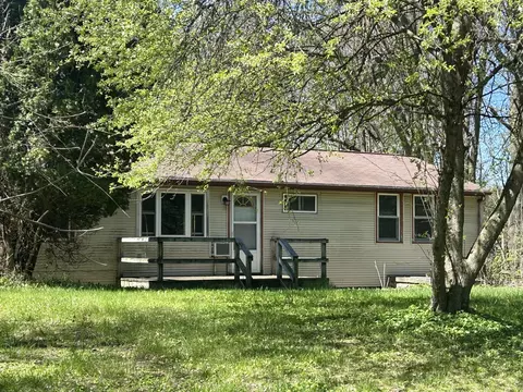 13790 Hutchinson Rd, Dowling, MI 49050