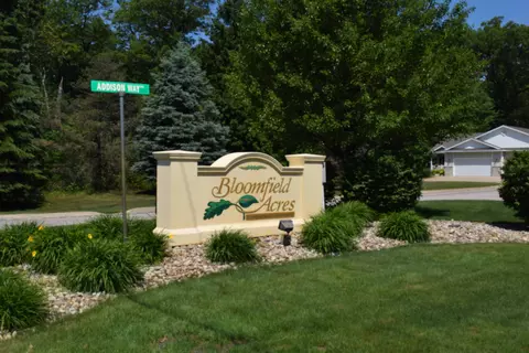 1519 E Addison Way, Muskegon, MI 49445