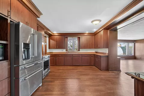 Kitchen - 6231 Moon Lake Rd, Jackson, MI 49201 photo 3 of 4