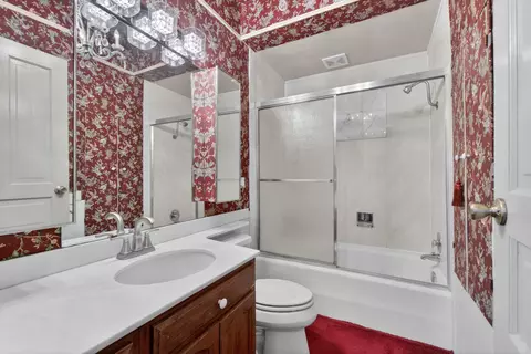 Bath - 6231 Moon Lake Rd, Jackson, MI 49201 photo 1 of 6