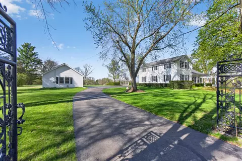 Exterior - 6231 Moon Lake Rd, Jackson, MI 49201 photo 2 of 17
