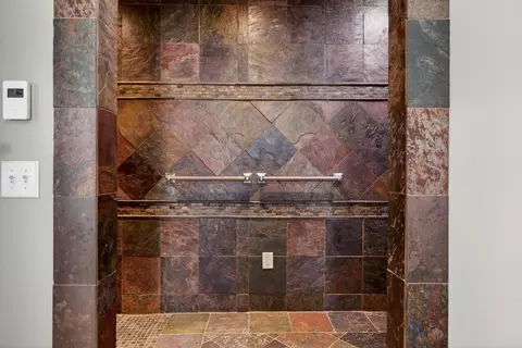 Bath - 6231 Moon Lake Rd, Jackson, MI 49201 photo 4 of 6
