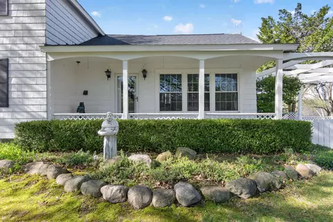Exterior - 6231 Moon Lake Rd, Jackson, MI 49201 photo 4 of 17