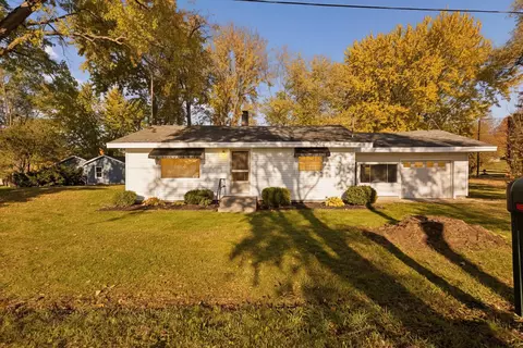 332 Mill St, Trufant, MI 49347