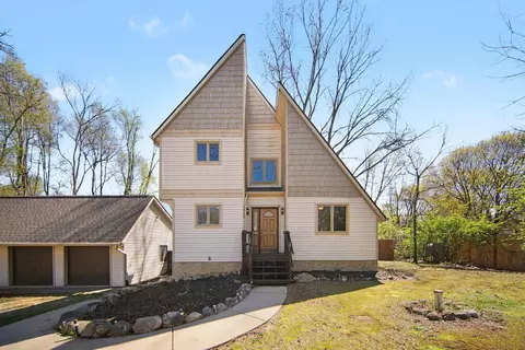 Exterior - 1235 Winifred St, Jackson, MI 49202 photo 4 of 4