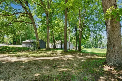 Exterior - 64420 Constantine Rd, Constantine, MI 49042 photo 7 of 8