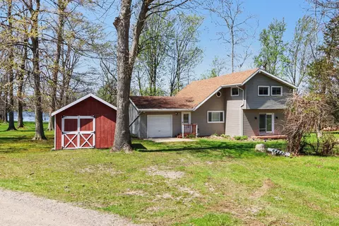 Exterior - 64420 Constantine Rd, Constantine, MI 49042 photo 3 of 6