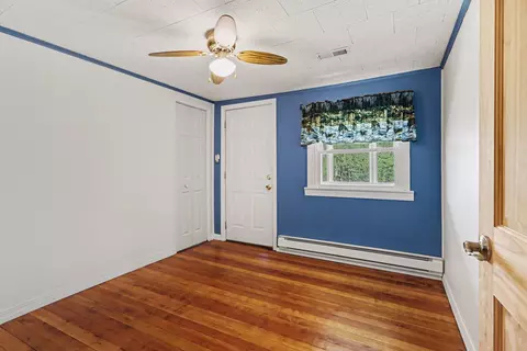 Bedroom - 64420 Constantine Rd, Constantine, MI 49042 photo 3 of 4
