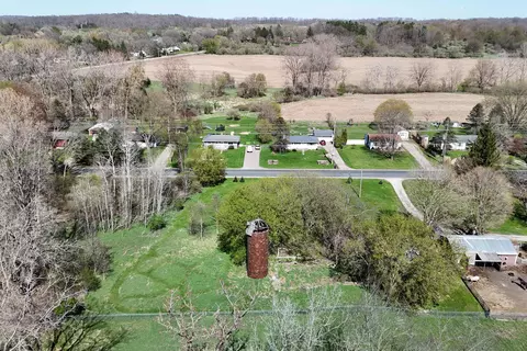 8423 Huron River Dr, Dexter, MI 48130