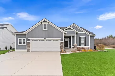13697 Harrington Lndg, Holland, MI 49424
