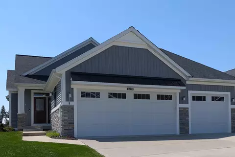 2424 Ravines Trail Dr SW #1, Byron Center, MI 49315