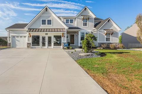 4575 Ada Grove Ct SW, Ada, MI 49301