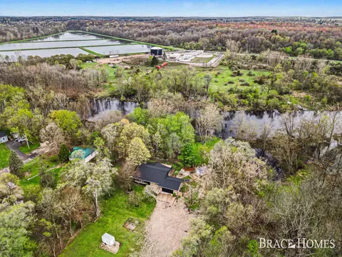 View/Area - 249 Thurman St, Belding, MI 48809 photo 4 of 10