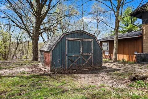 Exterior - 249 Thurman St, Belding, MI 48809 photo 4 of 8