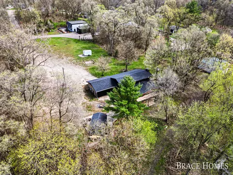 View/Area - 249 Thurman St, Belding, MI 48809 photo 2 of 10