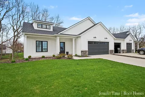 6773 Croft Ln #62, Hudsonville, MI 49426