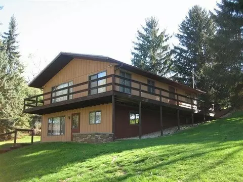 4536 Berlin Dr, Reading, MI 49274