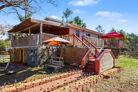 1889 E 40th St, White Cloud, MI 49349