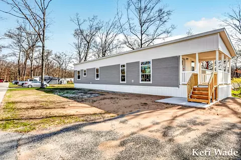 2504 Maple Rd, Twin Lake, MI 49457