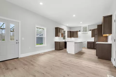 Entry Way - 135 Golfview Dr, Plainwell, MI 49080 photo 2 of 5
