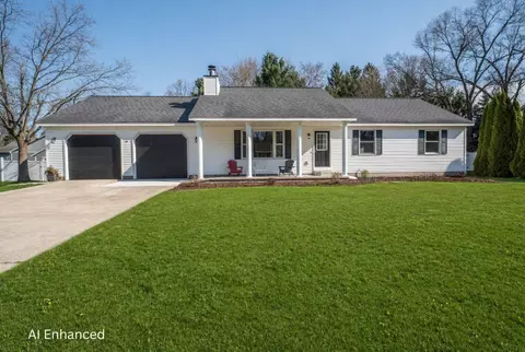 1608 Hampstead Dr, Muskegon, MI 49445